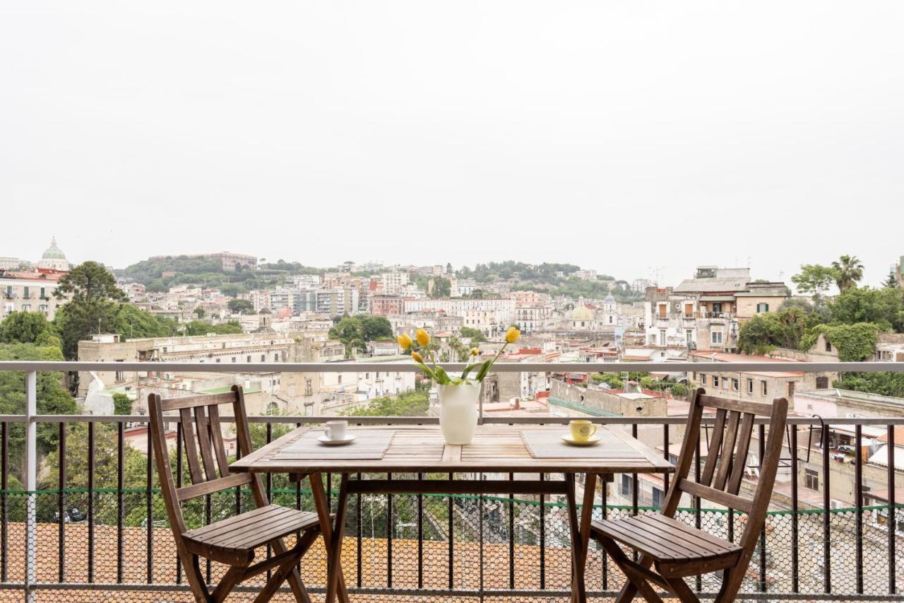 Panoramic Flat Between Materdei And Fontanelle Neapel Exterior foto